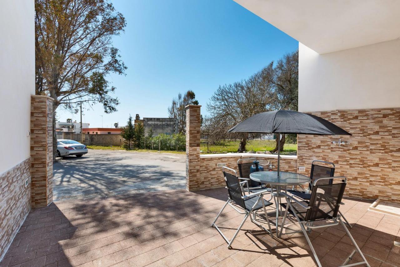 Villino Vanessa By Barbarhouse Torre Lapillo Exterior photo
